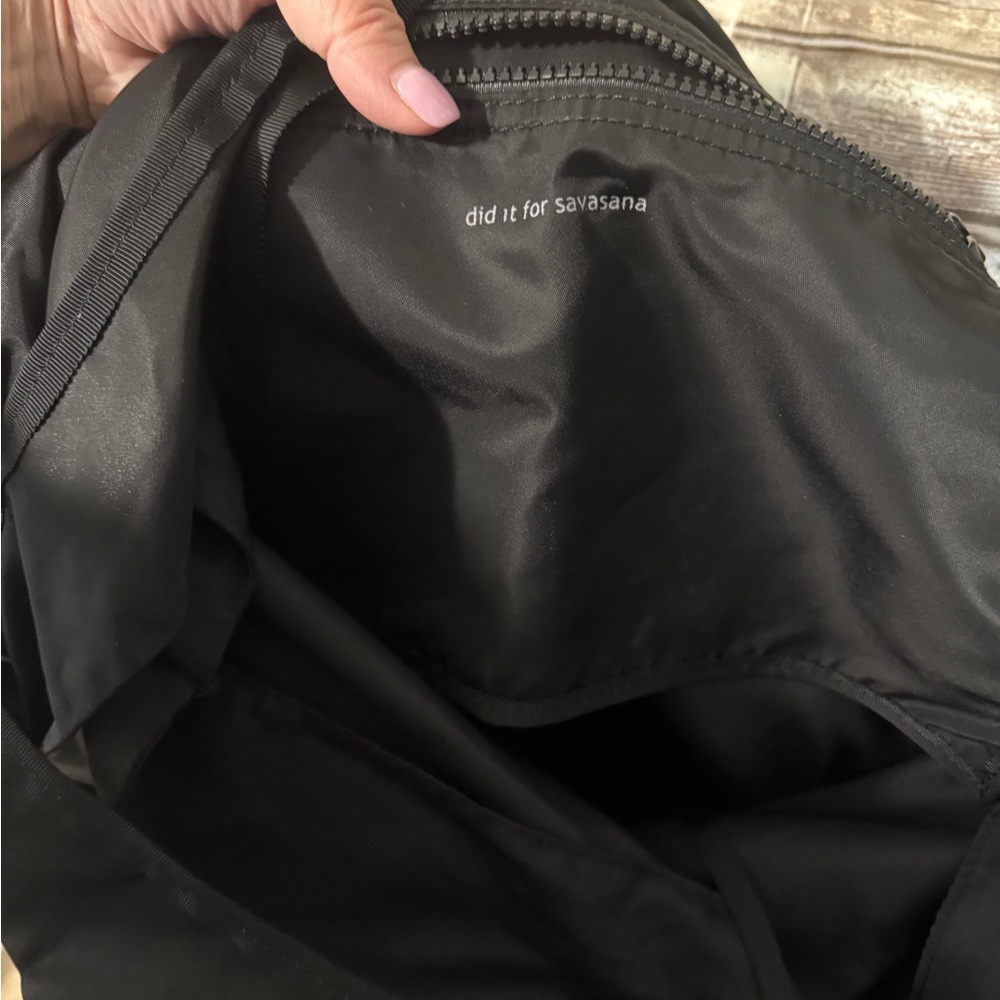 Lululemon Extra Large tote with removable handle - Picture 5 of 6